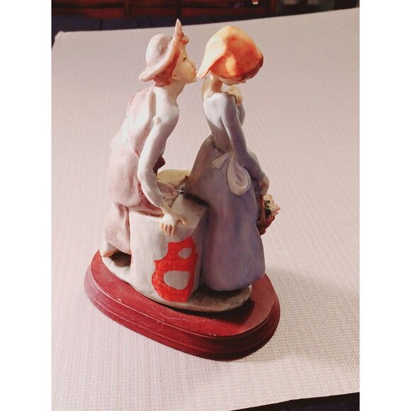Giuseppe Armani figurines collectibles rare 10" Courting The Maiden - Picture 5 of 10